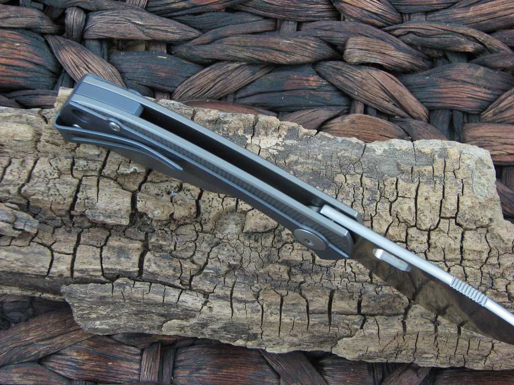 Viper Cutlery Lille Framelock Blue Titanium Handles Satin M390 Steel V5962TIBL image 3