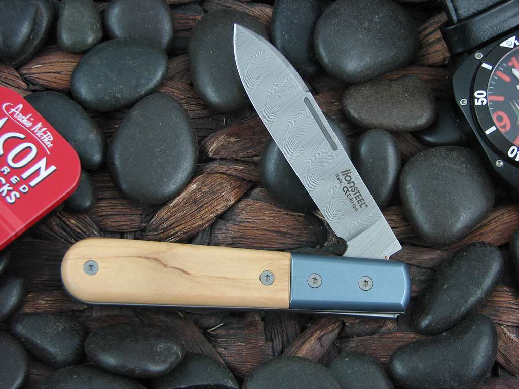 lionSteel Roundhead Spear Jack Blue Anodized Titanium Bolsters Olive Wood Handles Damasteel Super Dense Steel CK0111 image 0