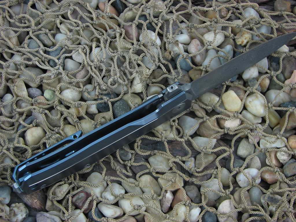 lionSteel Cutlery MYTO Framelock Blue Anodized Titanium Handles Chad Nichols Damascus Steel MT01DBL image 4