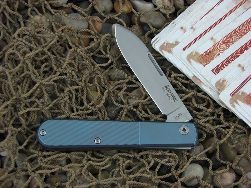 lionSteel Slim Roundhead Spear Jack Oblique Blue Anodized Titanium Handles M390 Steel CKS0111BLO image 0