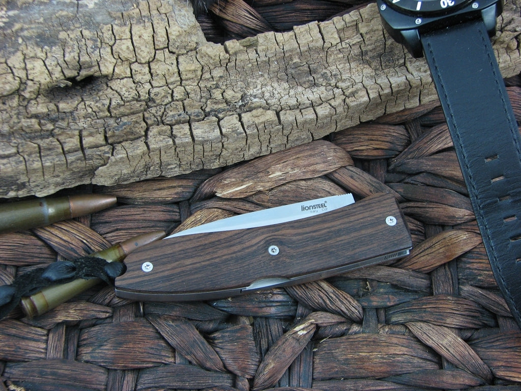 Lion Steel Opera Spear blade Palo Santos Wood handles D2 steel 8800ST image 1