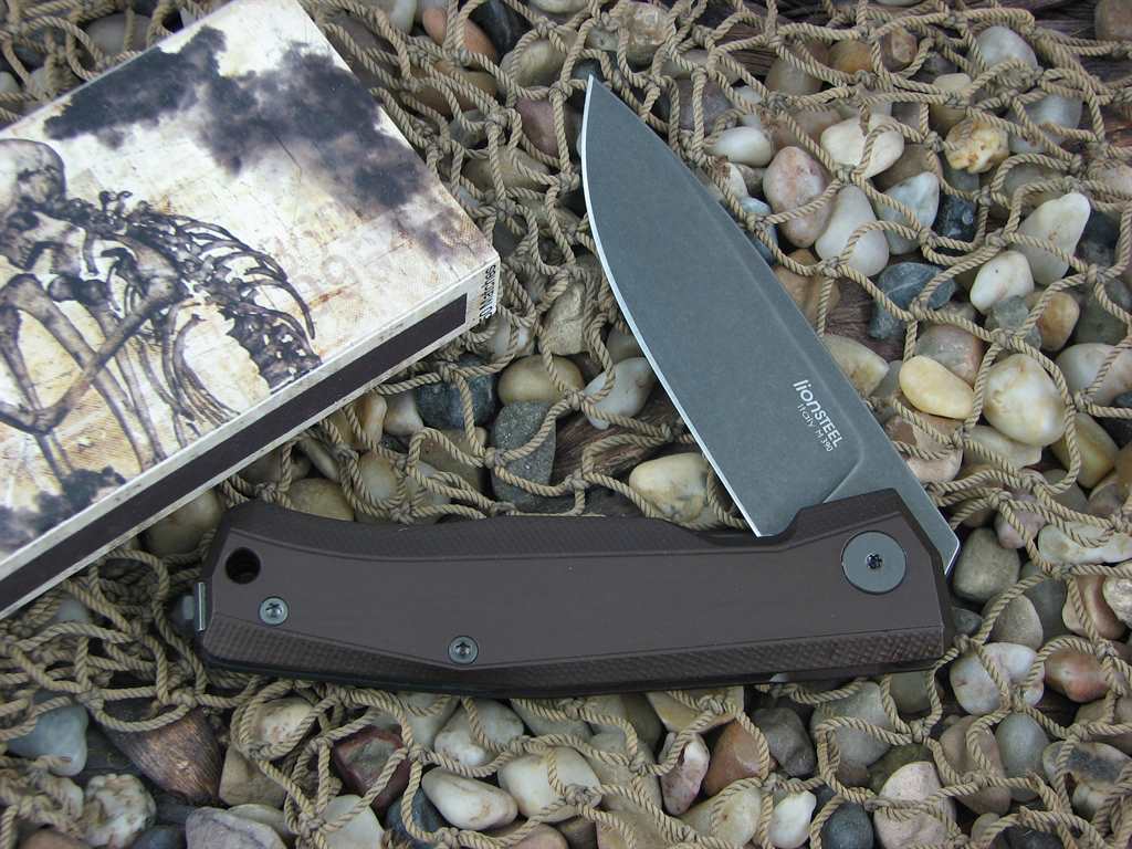 lionSteel Cutlery MYTO Framelock Earth Brown Aluminum Handles M390 Steel MT01AEB image 0