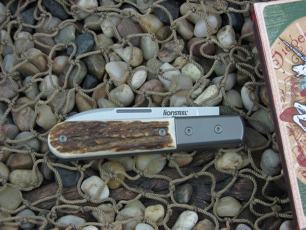 lionSteel Beerlow Barlow Titanium Bolsters Stag Handles M390 Steel CK0118ST image 2
