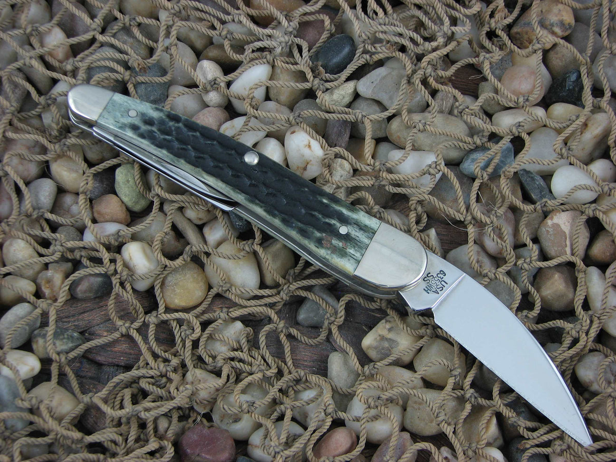 Case Collectors Club 2002 Burnt Moss Bone Seahorse Whittler with TruSharp steel 6355 01523
