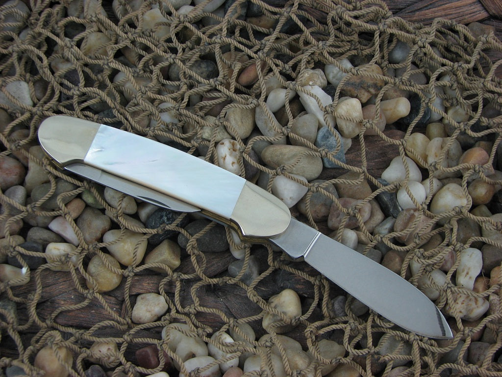 Boker Cutlery 2005 Genuine Pearl Canoe with Stainless steel Model 200 200MOP