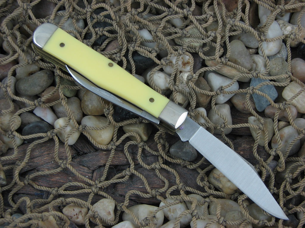 Case Cutlery 1989 Yellow Composite Small Coke Bottle with TruSharp steel 3225 1/2 02205 NM