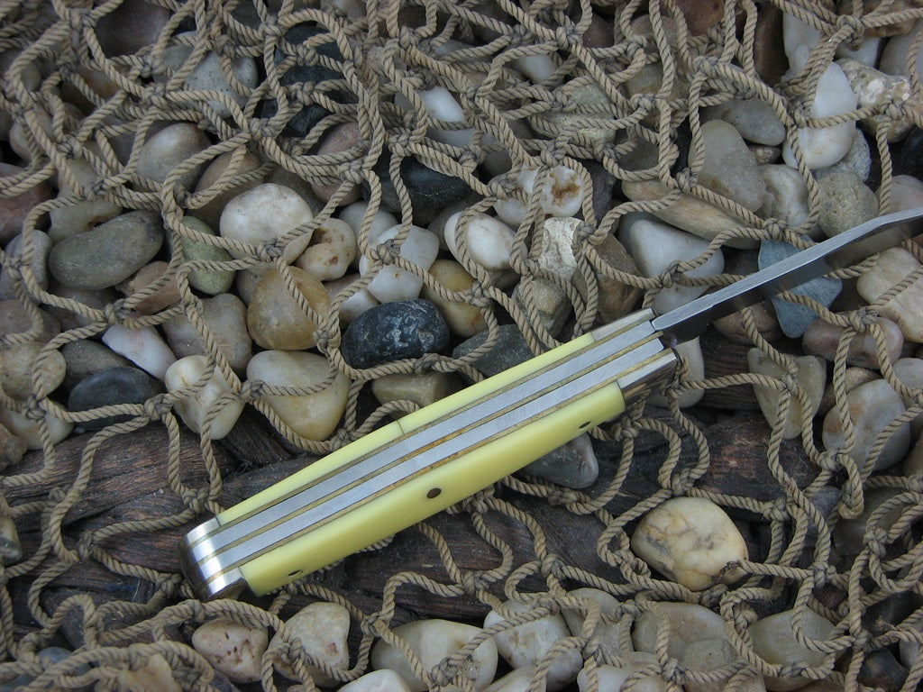 Case Cutlery 1989 Yellow Composite Small Coke Bottle with TruSharp steel 3225 1/2 02205 NM