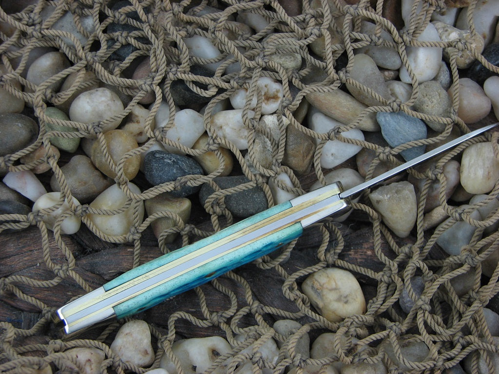 Case Cutlery 2004 Caribbean Blue Bone Eisenhower with TruSharp steel 06263