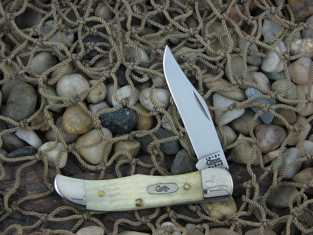 Case Cutlery Ertl Die Cast Truck with Pocket Hunter Knife