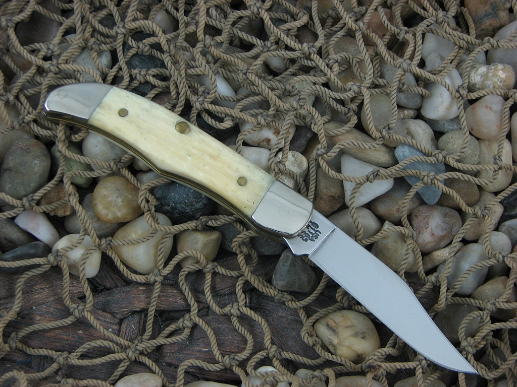 Case Cutlery Ertl Die Cast Truck with Pocket Hunter Knife
