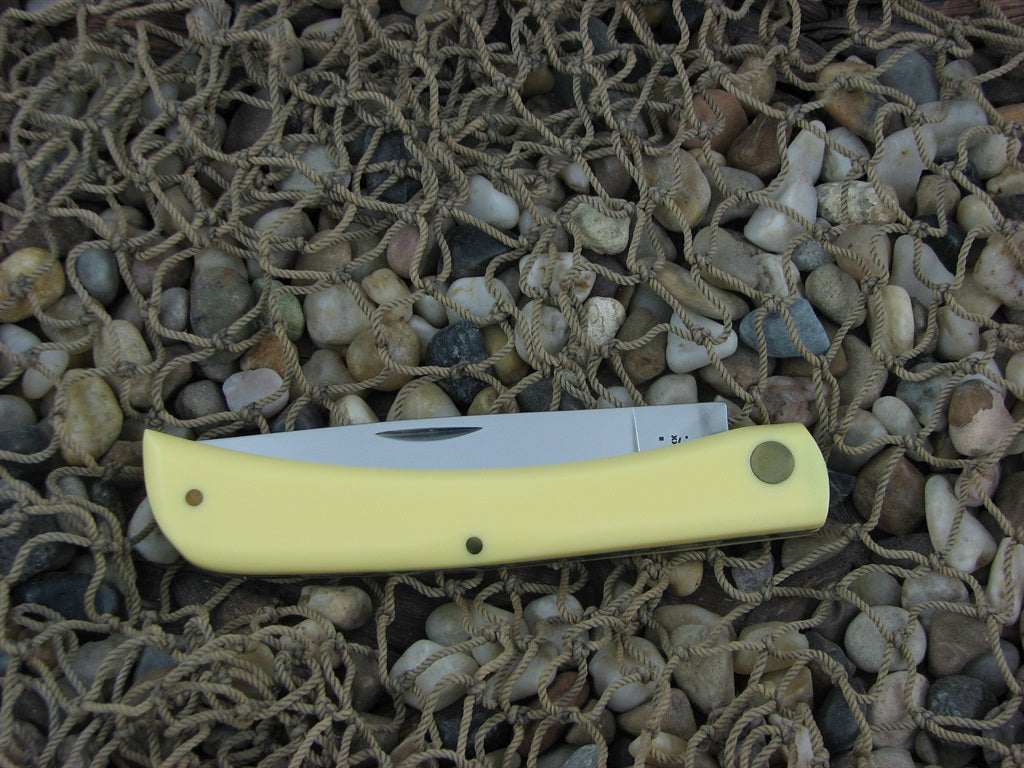 Case XX 2014 Yellow Delrin Sodbuster with CV steel 3138 00038