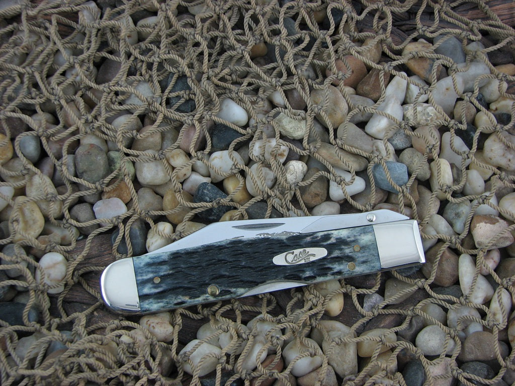 Case XX 2002 Black Pocketworn Bone Cheetah with TruSharp steel 6111.5L 03562