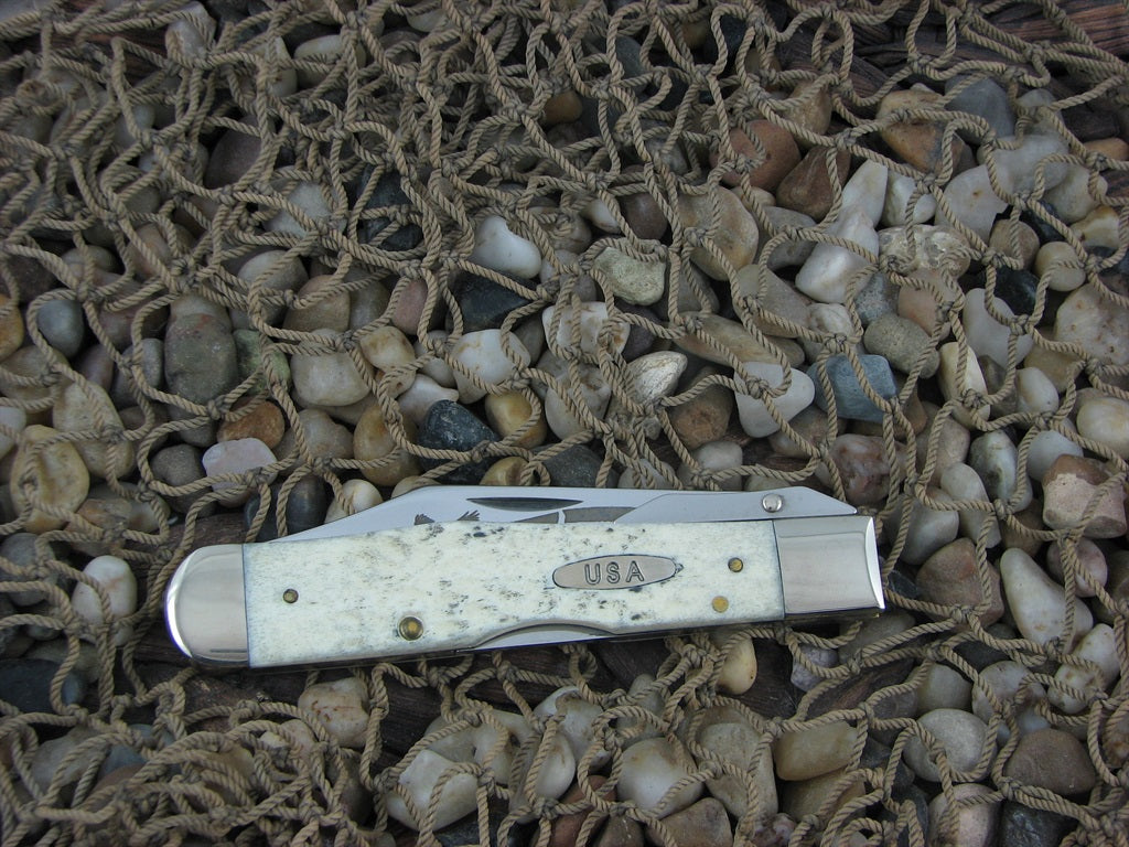 Case XX 2002 Natural Bone Cheetah From Red - White - Blue Series 6111.5L 03841