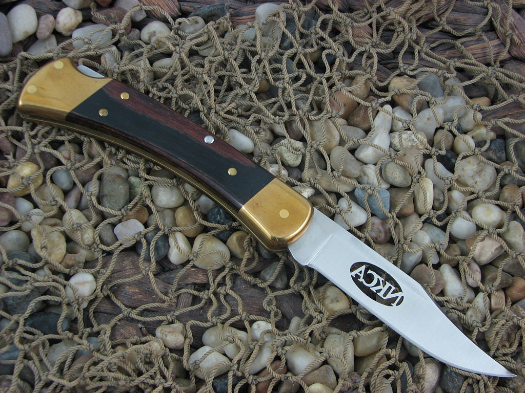 Buck Knives Custom Shop Wood Lockback with Stainless steel Model 110 B110SP270