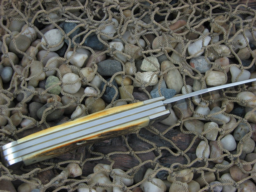 Case Cutlery 1985 Heart of Dixie Burnt Stag Trapper with TruSharp steel 5254