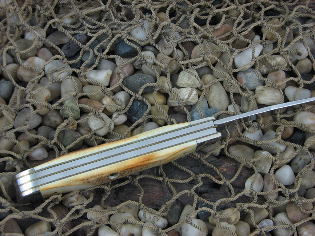 Case Cutlery 2000 Burnt Stag Trapper with TruSharp steel 5254