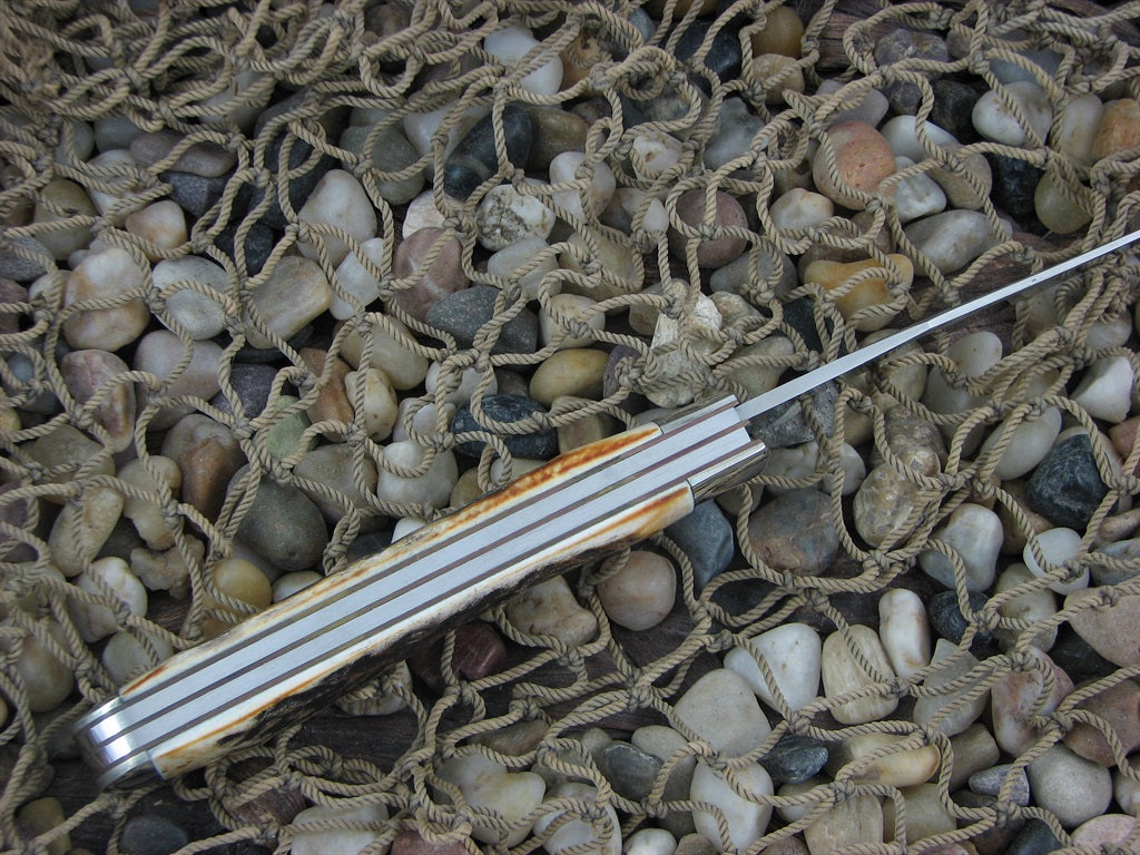 Queen Cutlery  Burnt Stag Trapper with D2 steel