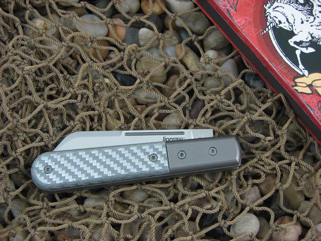 lionSteel Dom Sheepfoot Jack Titanium Bolsters White Carbon Fiber Handles M390 Steel CK0115 image 2
