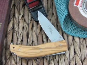 Viper Knives Quality Drop Point Olive Wood handles N690 steel Polished 5500UL