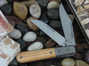 lionSteel Barlow with Titanium Bolsters Olive Wood handles CK0122